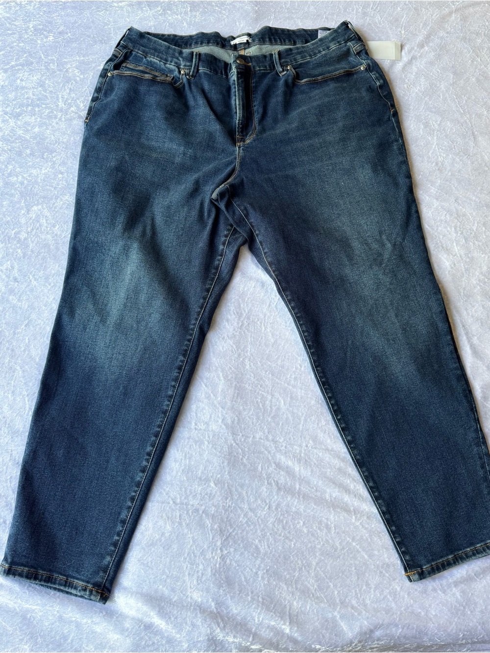 NWT-Good American Straight Leg Jeans
